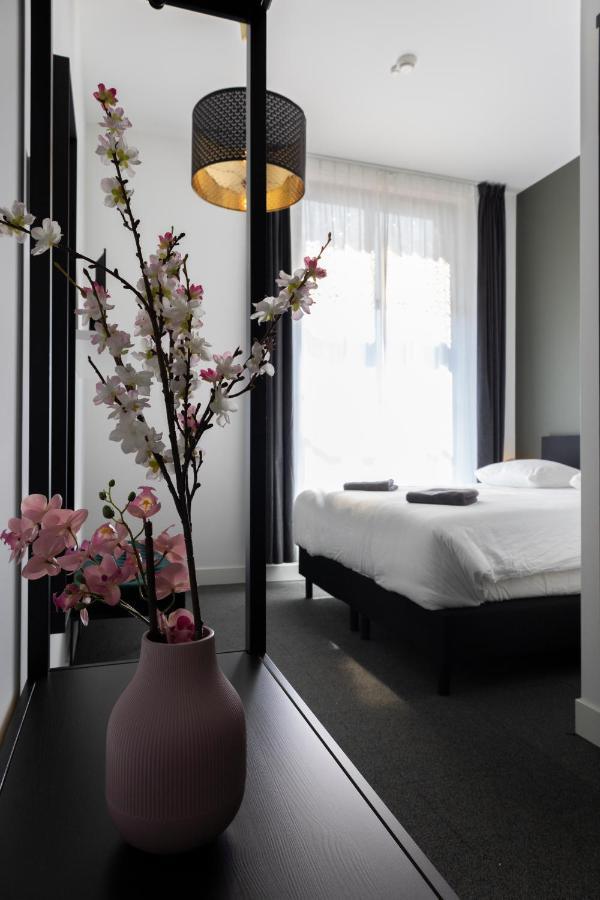 Hotel En Stadscafe De Dam L Hotel Monnickendam Εξωτερικό φωτογραφία